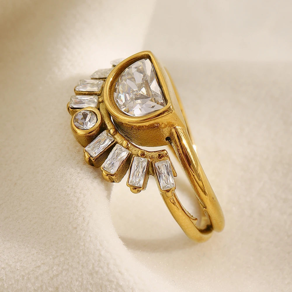 Anillo Doble Halo Art Déco | Acero Inoxidable y Baño de Oro 18K