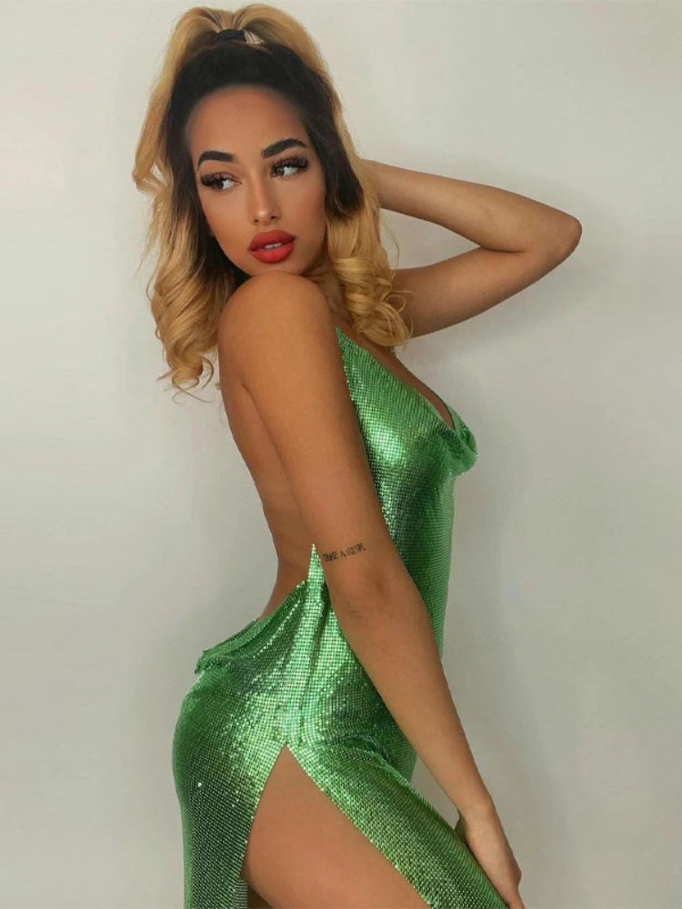 Vestido Mini Metalizado con Escote Drapeado y Espalda Descubierta